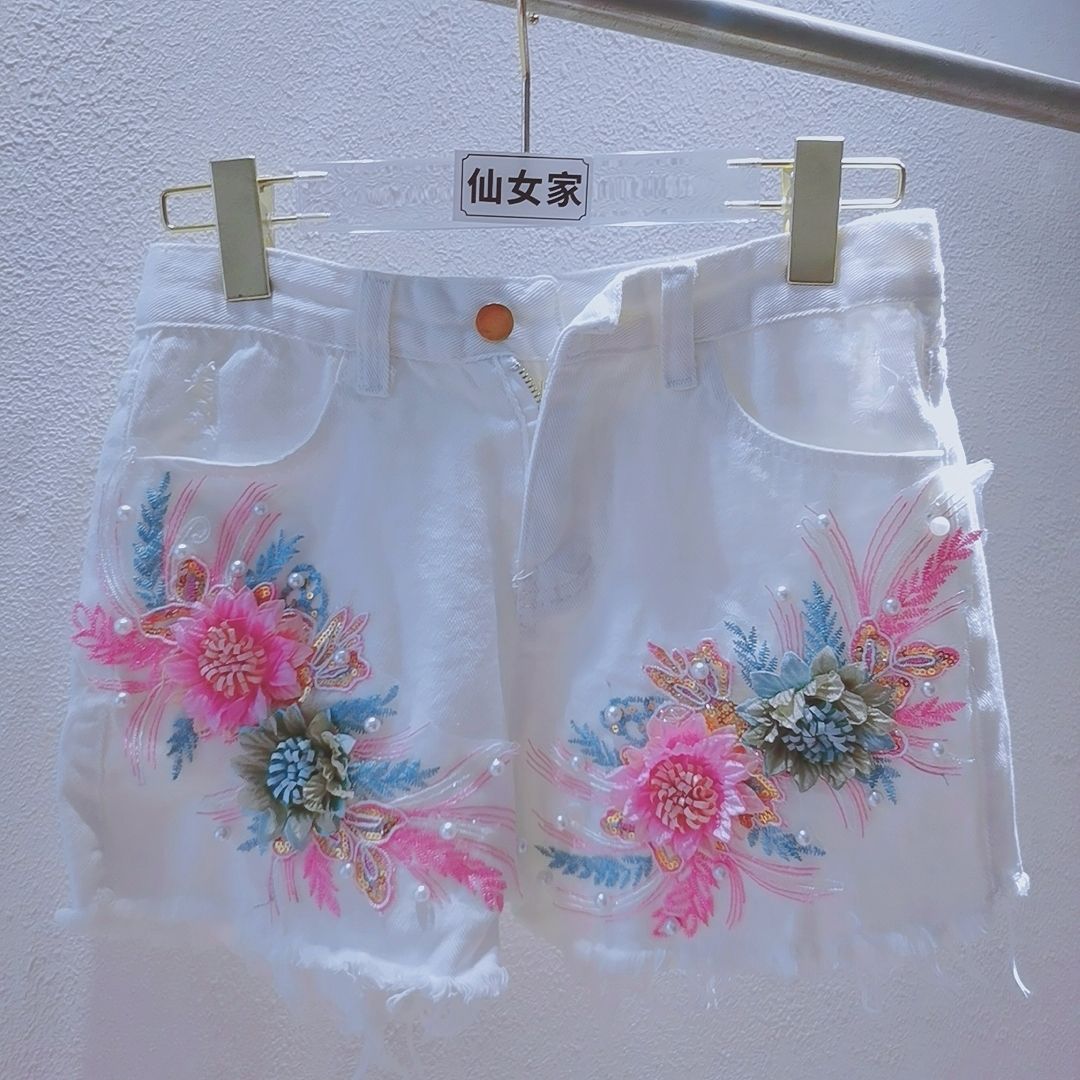 Embroidery Jeans Sakura - แฟชั่นผู้หญิงเกาหลีฤดูร้อนกางเกงยีนส์กางเกงขาสั้นอุตสาหกรรมหนักเล็บลูกปัด Studded เพชรใหม่ดอกไม้ Ripped กางเกงยีนส์กางเกงขาสั้น