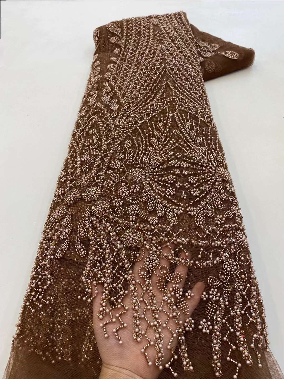 Embroidery Net Fabric - ผ้าลูกไม้ปักเลื่อมลูกปัดสีน้ำตาลผ้าลูกไม้ตาข่ายฝรั่งเศสสุดหรูพร้อมลูกปัดปักเลื่อมไนจีเรีย XZ75