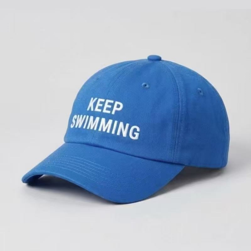 Embroidery Font - หมวกเบสบอลปักลายตัวอักษรใหม่ BT keep Swimming สำหรับผู้ชายและผู้หญิง แฟชั่นกันแดด