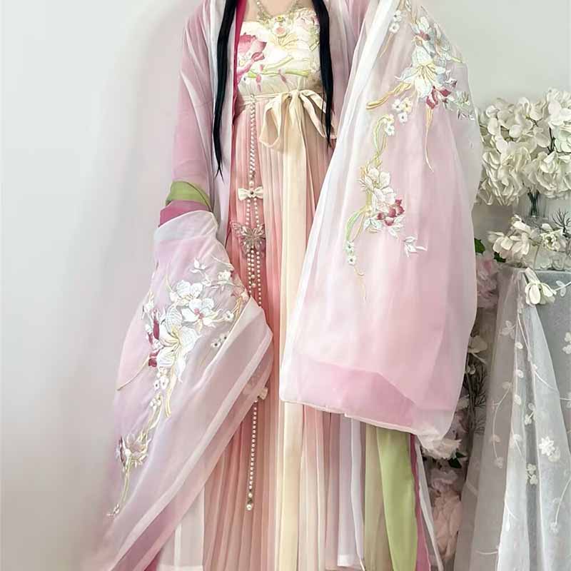 ชุดการแสดงบนเวทีสำหรับผู้หญิง  - Embroidery Style บทวิจารณ์และราคา