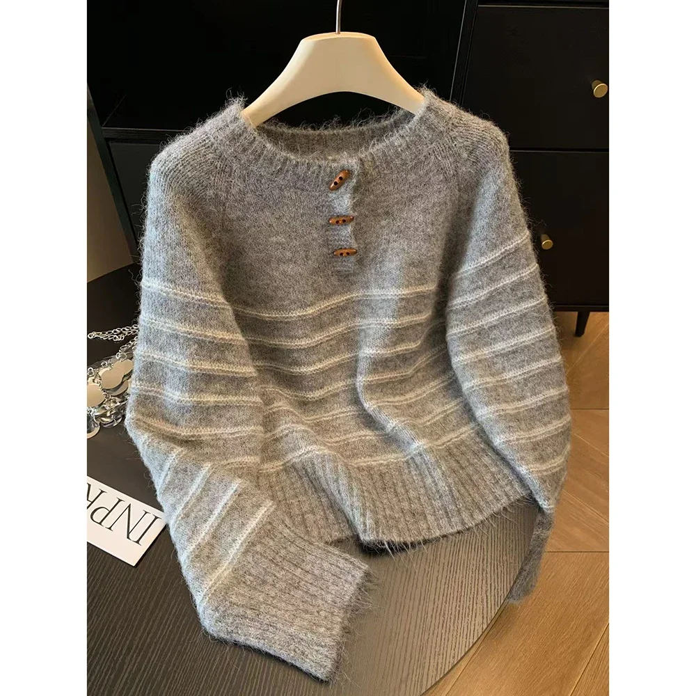 เสื้อสเวตเตอร์ไหมพรมแคชเมียร์ล - Embroidery Knit บทวิจารณ์และราคา