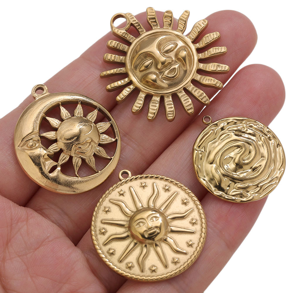 จี้ทอง PVD 5 ชิ้น สแตนเลสสตีล  - Embroidery Gold บทวิจารณ์และราคา