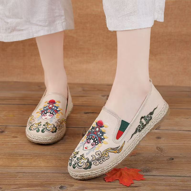 รองเท้าผู้หญิงพื้นเรียบปักลายผ - Embroidery Style บทวิจารณ์และราคา