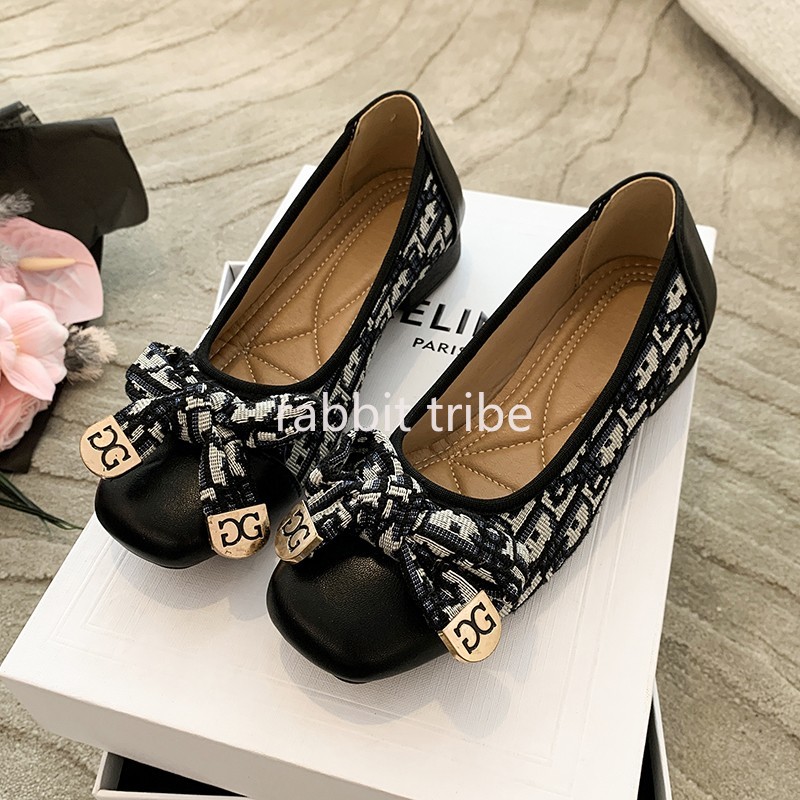 รองเท้าส้นเตี้ยแบบสวมสบายสไตล์ - Embroidery Style บทวิจารณ์และราคา