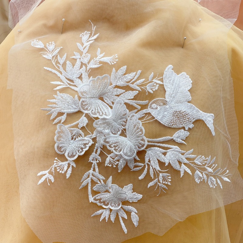 ลูกไม้ปักลายผีเสื้อ 3 มิติ สีท - Embroidery Gold บทวิจารณ์และราคา