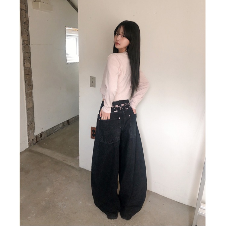 กางเกงยีนส์เอวสูงปักลายซากุระ  - Embroidery Jeans Sakura บทวิจารณ์และราคา