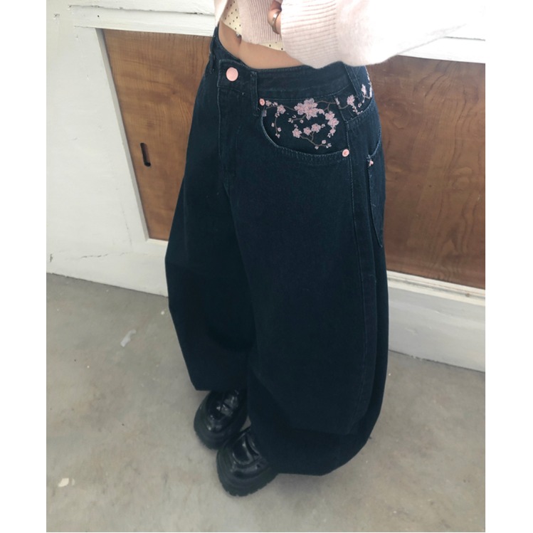 กางเกงยีนส์เอวสูงปักลายซากุระ  - Embroidery Jeans Sakura บทวิจารณ์และราคา