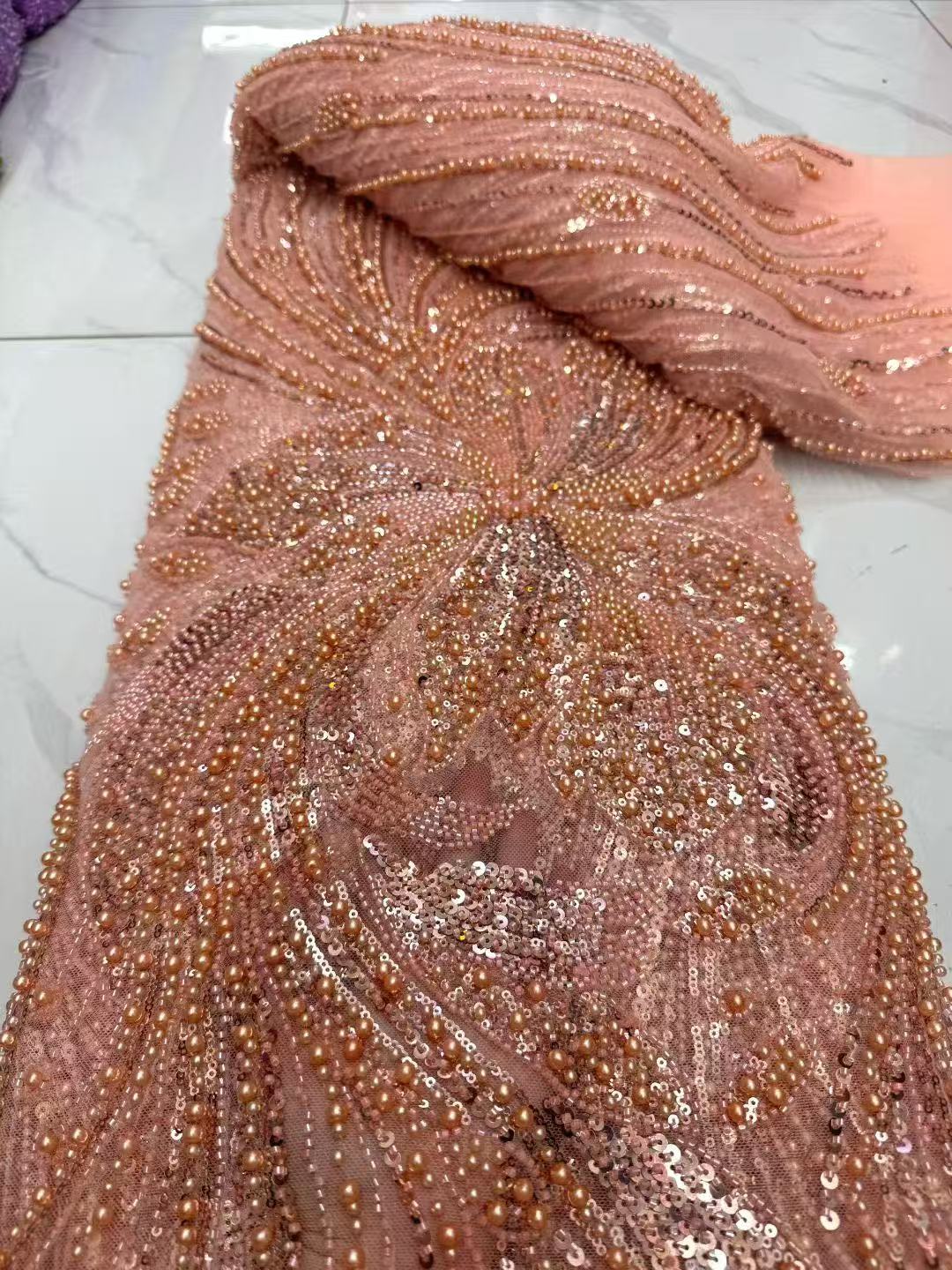ผ้าลูกไม้ปักเลื่อมแอฟริกันปี 2 - Embroidery Gradient บทวิจารณ์และราคา
