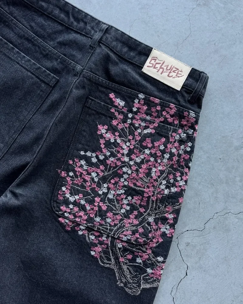 กางเกงยีนส์ขาสั้นปักลายซากุระ  - Embroidery Jeans Sakura บทวิจารณ์และราคา