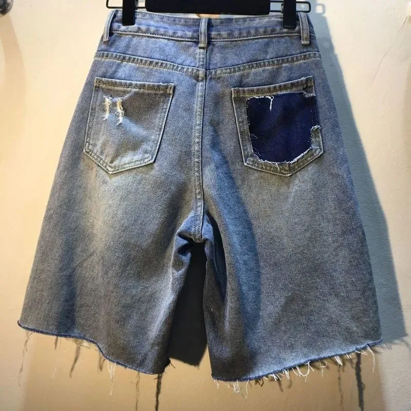 กางเกงยีนส์ขาสั้นเอวสูงทรงตรง  - Embroidery Jeans Sakura บทวิจารณ์และราคา